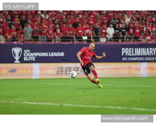 成都与广州足球队速度对决赛后分析与战术复盘